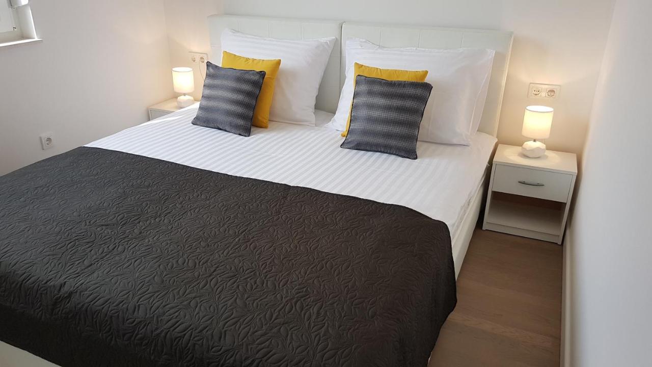 Apartments4Friends Apartment Vlad โตรกีร์ ภายนอก รูปภาพ